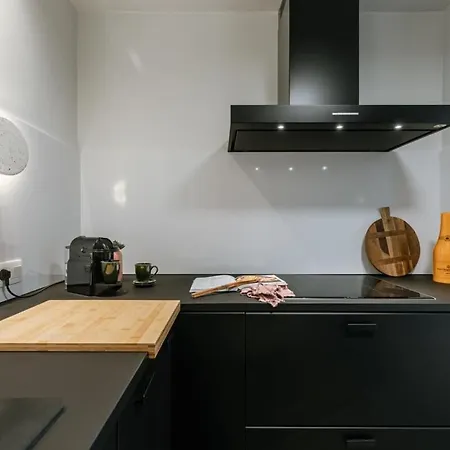 Huswell - Boulevard Near The * Кнокке-Хейст